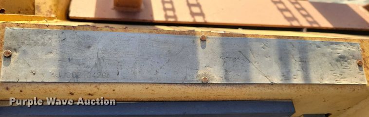 image for item EA2716 1994 Case 585E forklift