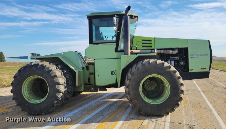 image for item EA2717 1983 Steiger Panther KP-1360 4WD tractor