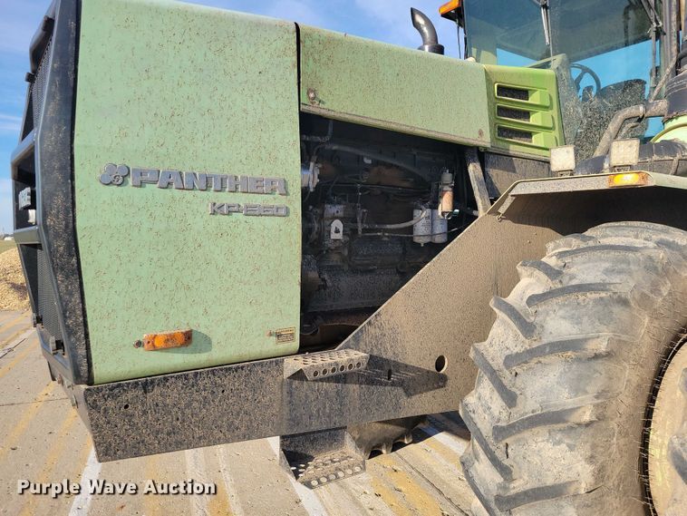 image for item EA2717 1983 Steiger Panther KP-1360 4WD tractor