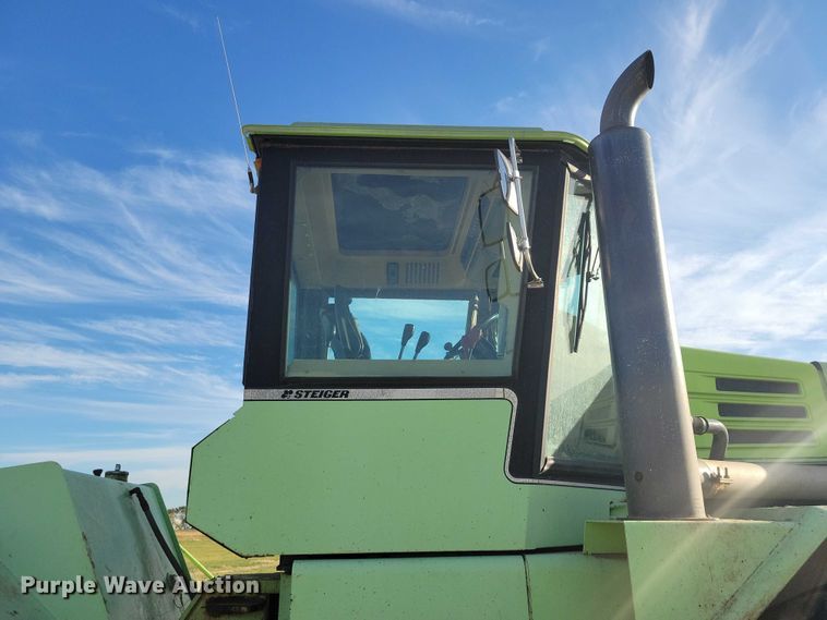 image for item EA2717 1983 Steiger Panther KP-1360 4WD tractor