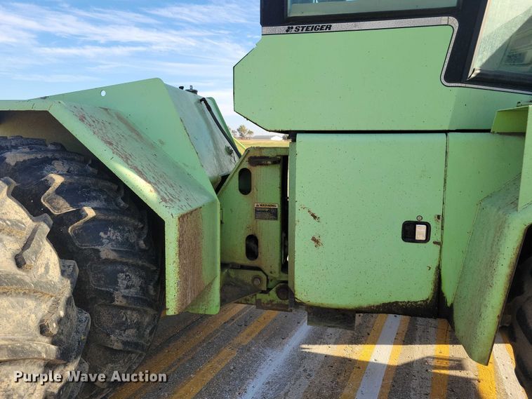 image for item EA2717 1983 Steiger Panther KP-1360 4WD tractor