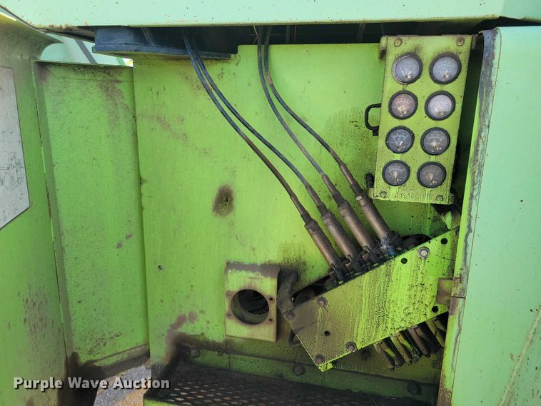 image for item EA2717 1983 Steiger Panther KP-1360 4WD tractor