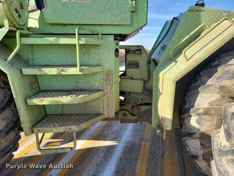 image for item EA2717 1983 Steiger Panther KP-1360 4WD tractor