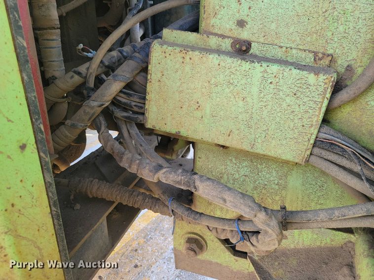 image for item EA2717 1983 Steiger Panther KP-1360 4WD tractor