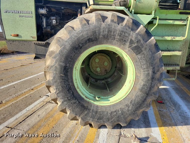 image for item EA2717 1983 Steiger Panther KP-1360 4WD tractor