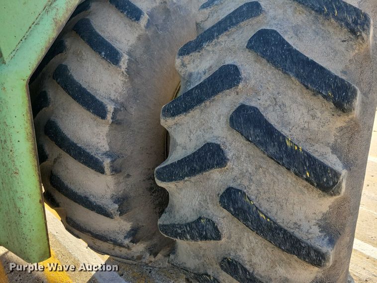 image for item EA2717 1983 Steiger Panther KP-1360 4WD tractor