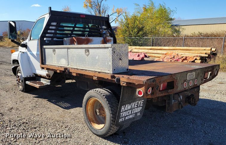 image for item EA2718 2003 Chevrolet C5500 flatbed truck