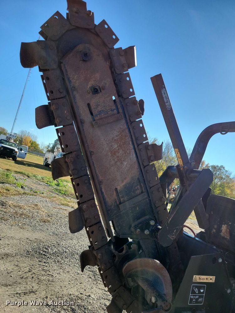 image for item EA2719 Toro RT600 trencher