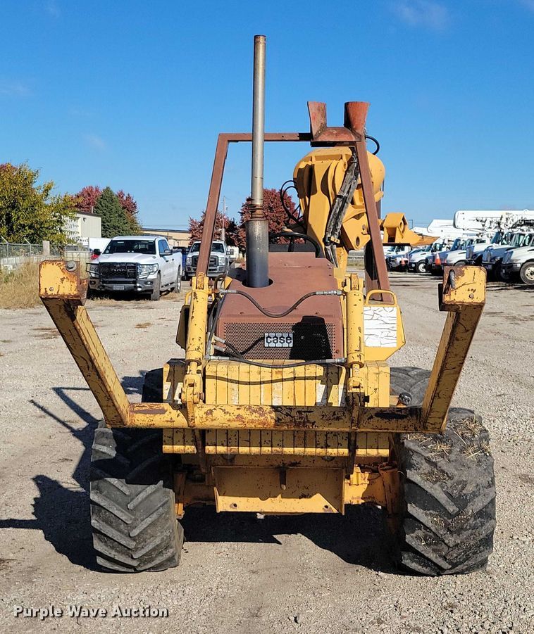 image for item EA2720 1995 Case 660 cable plow