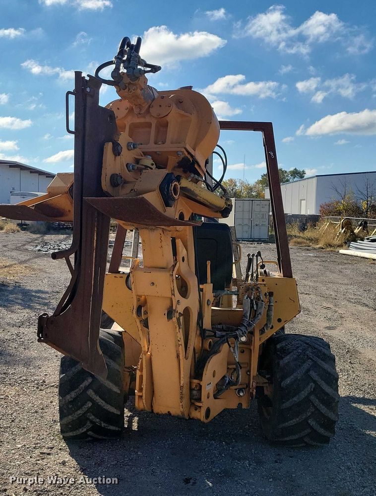 image for item EA2720 1995 Case 660 cable plow