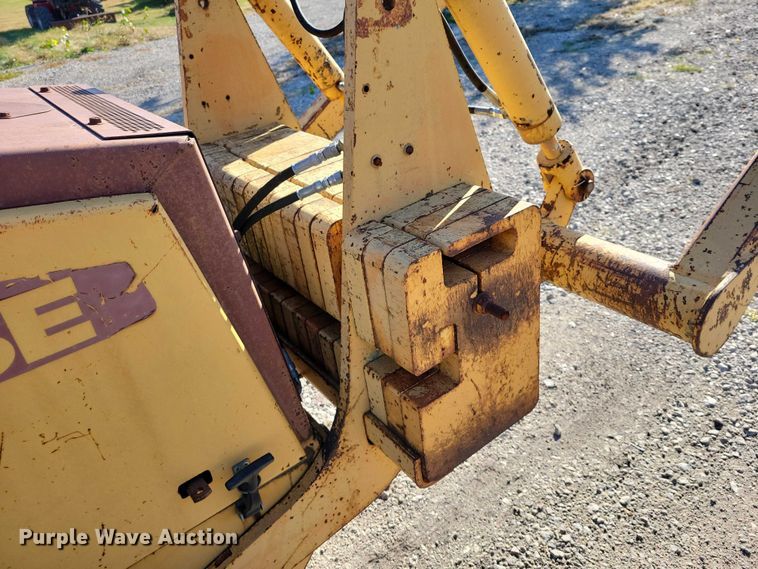 image for item EA2720 1995 Case 660 cable plow