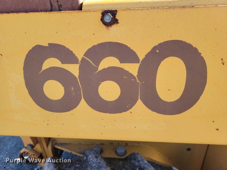 image for item EA2720 1995 Case 660 cable plow