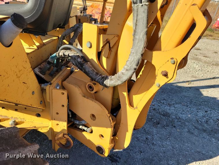 image for item EA2720 1995 Case 660 cable plow