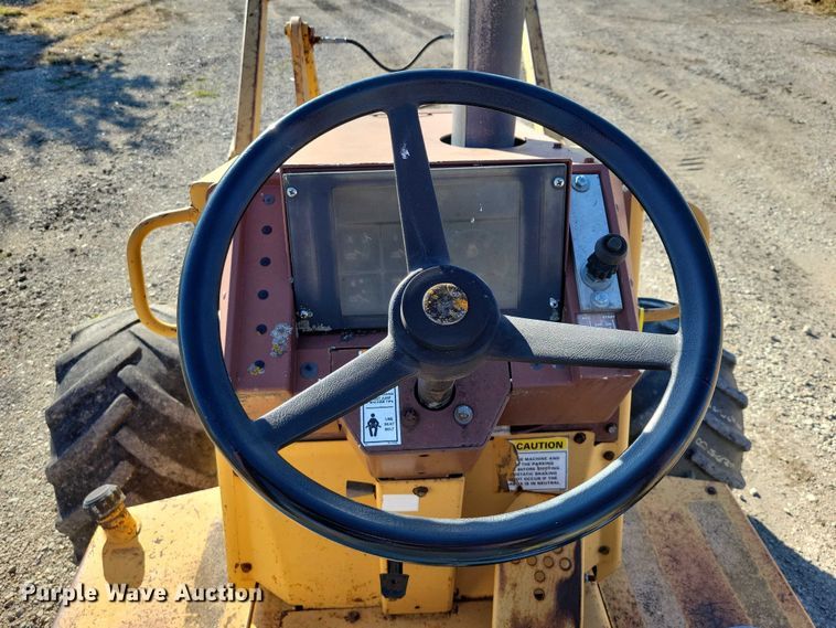image for item EA2720 1995 Case 660 cable plow