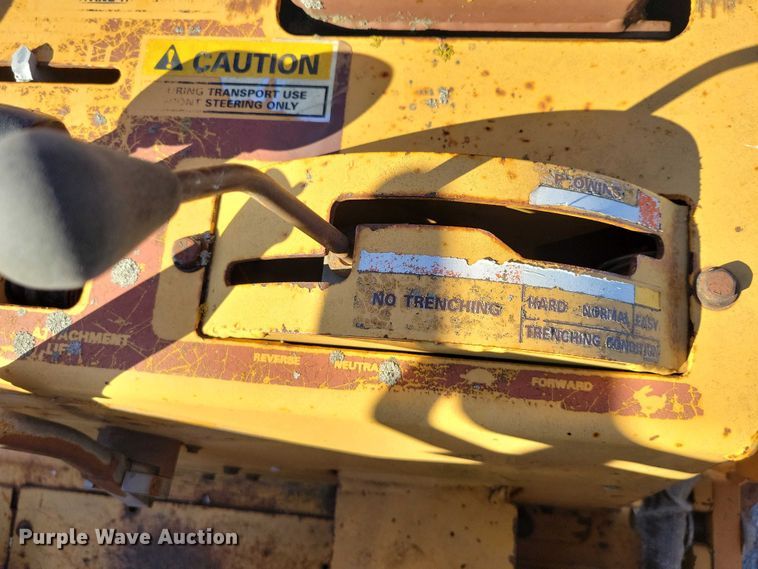 image for item EA2720 1995 Case 660 cable plow