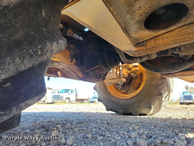 image for item EA2720 1995 Case 660 cable plow