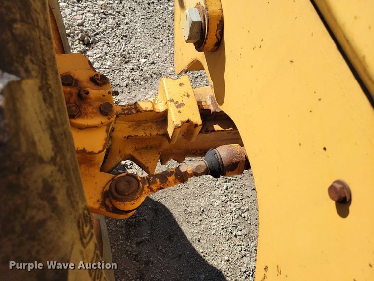 image for item EA2720 1995 Case 660 cable plow