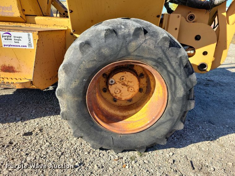 image for item EA2720 1995 Case 660 cable plow