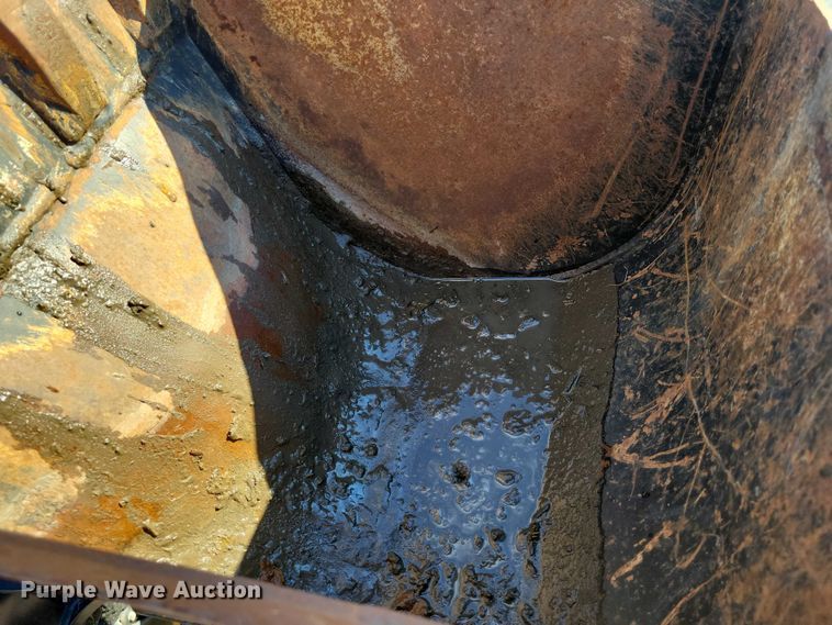 image for item EA2721 Toro RT600 trencher