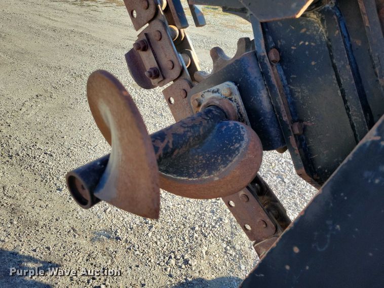 image for item EA2721 Toro RT600 trencher