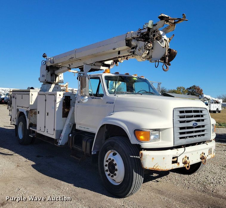 image for item EA2722 1998 Ford F8000 digger derrick truck