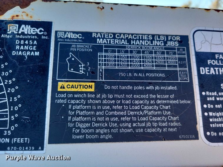 image for item EA2722 1998 Ford F8000 digger derrick truck