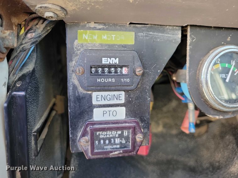 image for item EA2722 1998 Ford F8000 digger derrick truck