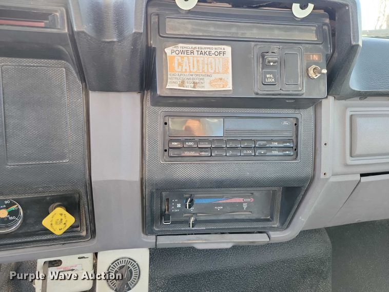 image for item EA2722 1998 Ford F8000 digger derrick truck