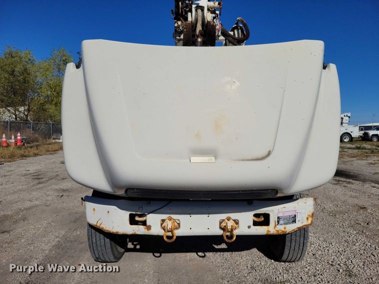 image for item EA2722 1998 Ford F8000 digger derrick truck