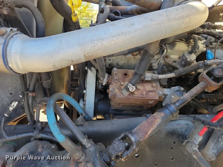 image for item EA2722 1998 Ford F8000 digger derrick truck