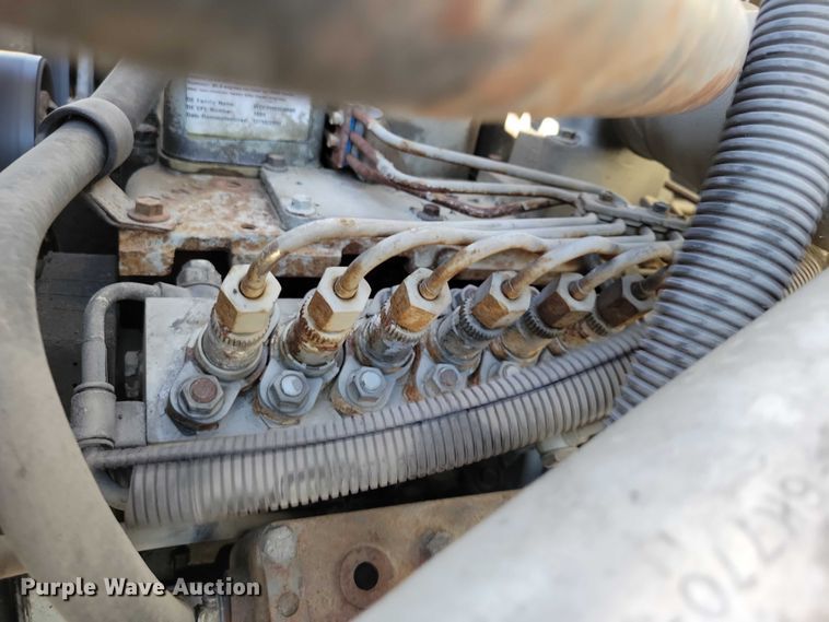 image for item EA2722 1998 Ford F8000 digger derrick truck