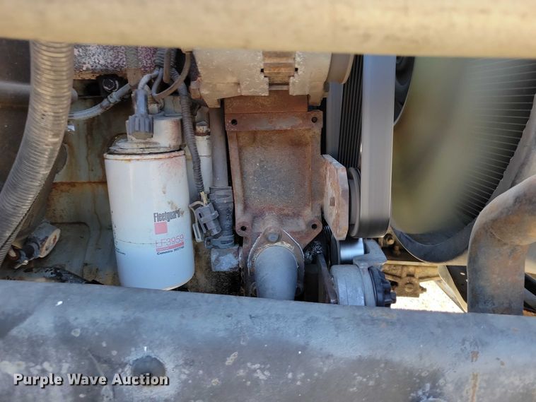 image for item EA2722 1998 Ford F8000 digger derrick truck