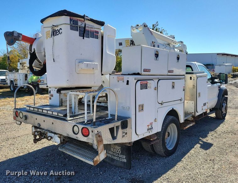 CAMIóN CON CANASTILLA 2008 FORD ALTEC