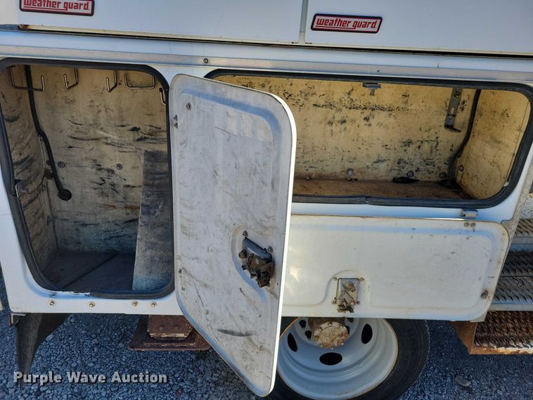 image for item EA2723 2008 Ford F550 Super Duty bucket truck