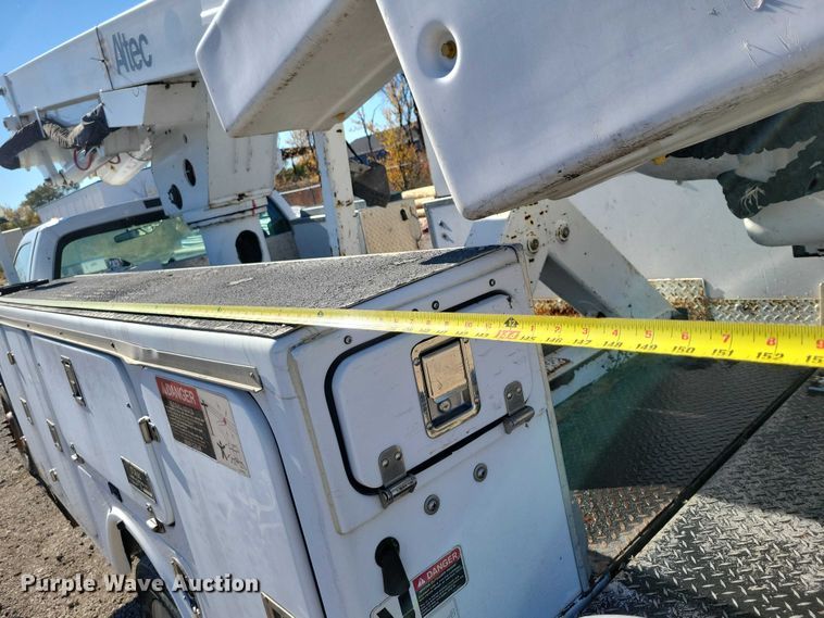 image for item EA2723 2008 Ford F550 Super Duty bucket truck