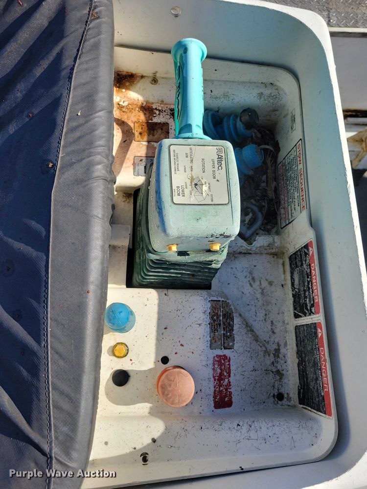 image for item EA2723 2008 Ford F550 Super Duty bucket truck