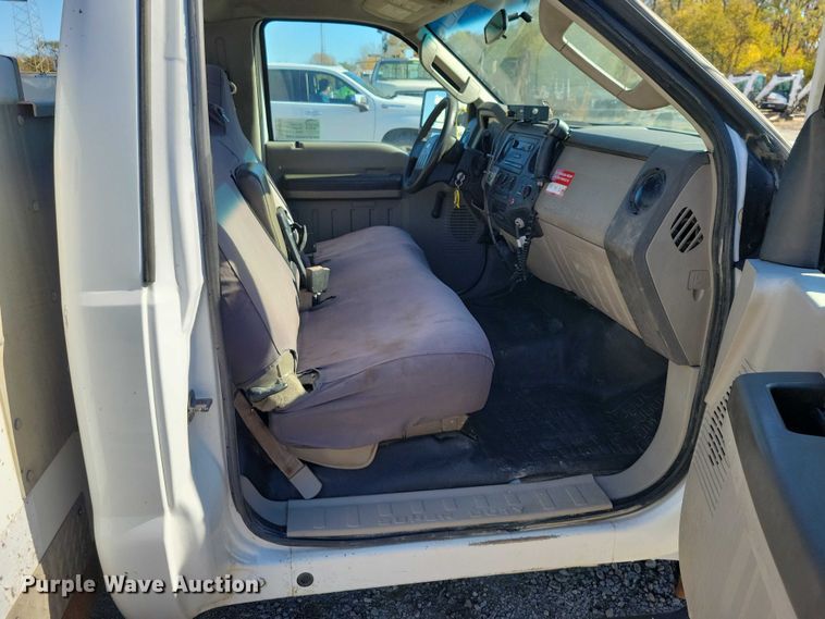 image for item EA2723 2008 Ford F550 Super Duty bucket truck