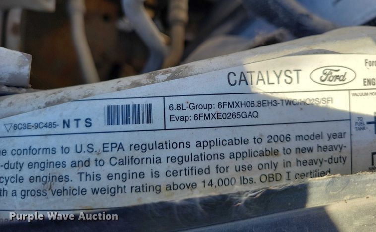 image for item EA2724 2006 Ford F550 Super Duty flatbed truck