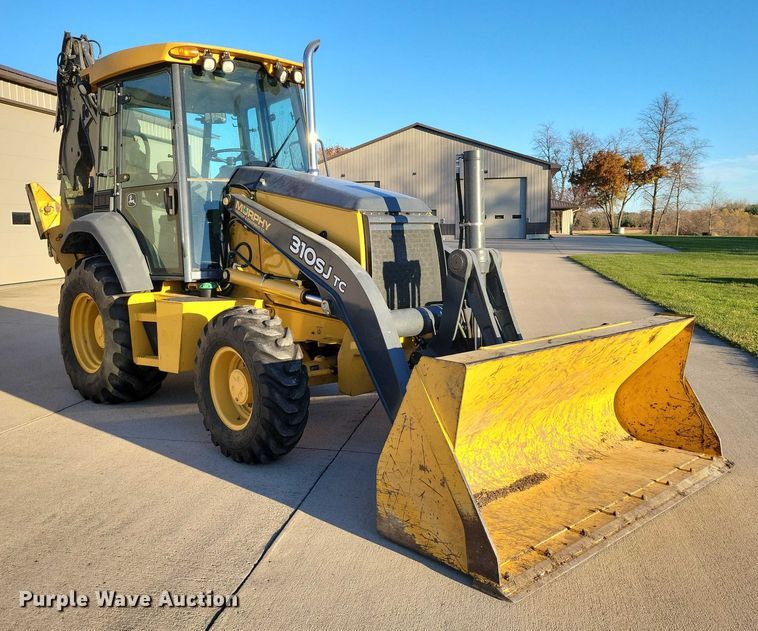 image for item EA2726 2010 John Deere 310SJ TC backhoe