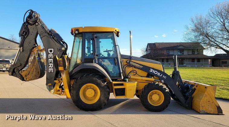image for item EA2726 2010 John Deere 310SJ TC backhoe