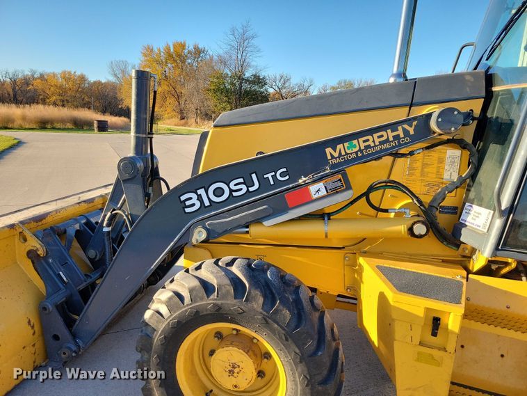 image for item EA2726 2010 John Deere 310SJ TC backhoe