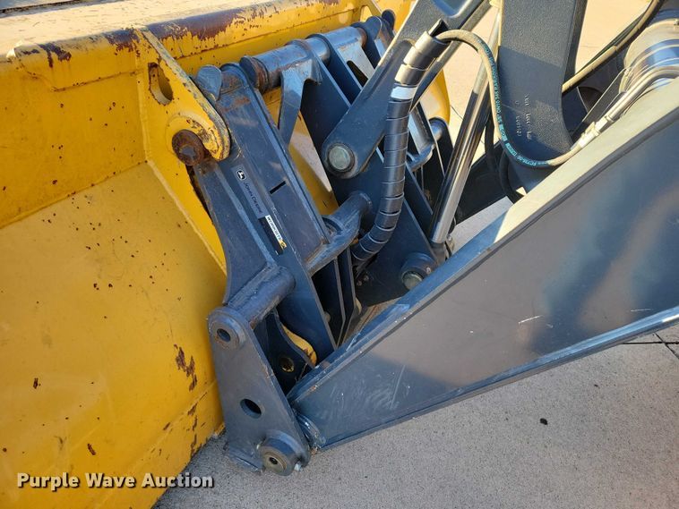 image for item EA2726 2010 John Deere 310SJ TC backhoe