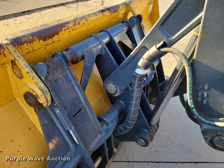 image for item EA2726 2010 John Deere 310SJ TC backhoe