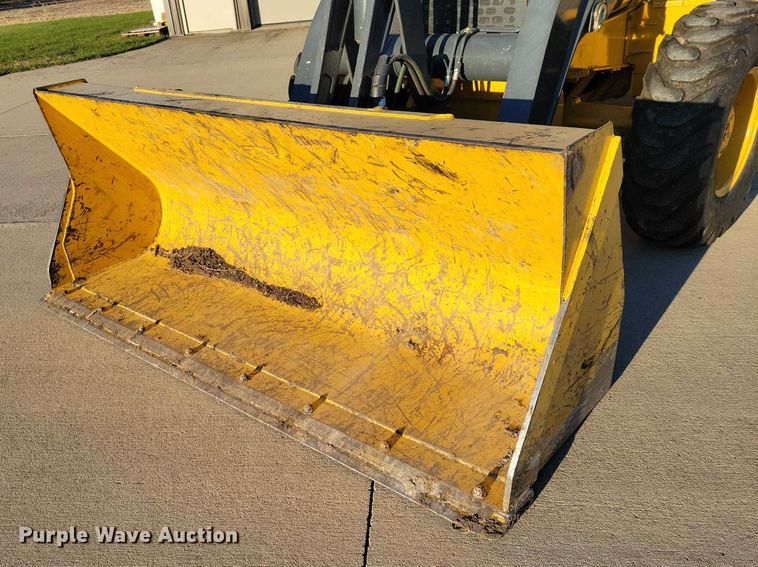 image for item EA2726 2010 John Deere 310SJ TC backhoe