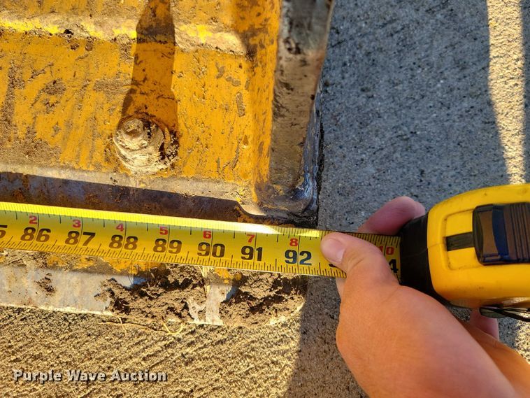 image for item EA2726 2010 John Deere 310SJ TC backhoe