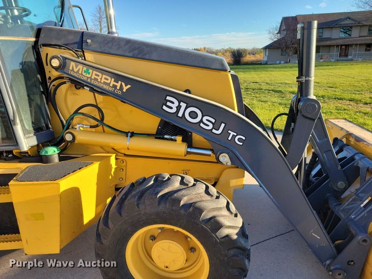 image for item EA2726 2010 John Deere 310SJ TC backhoe