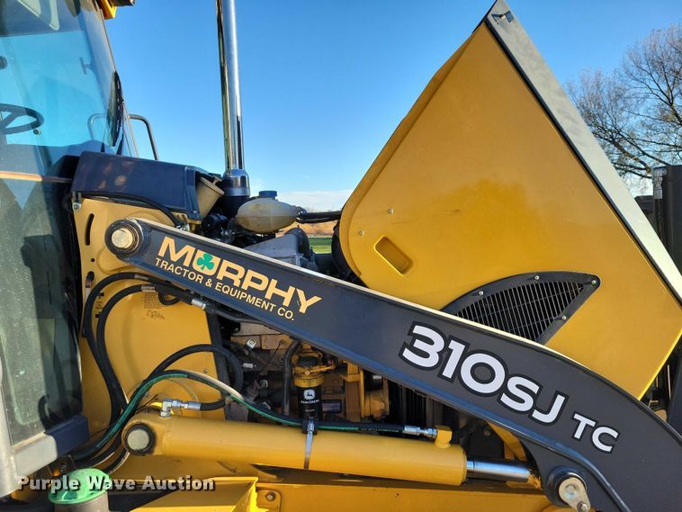 image for item EA2726 2010 John Deere 310SJ TC backhoe