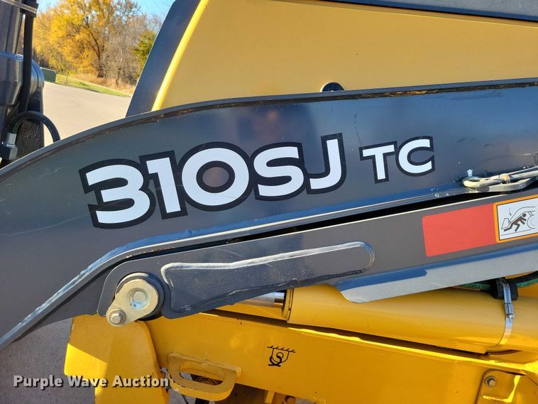 image for item EA2726 2010 John Deere 310SJ TC backhoe