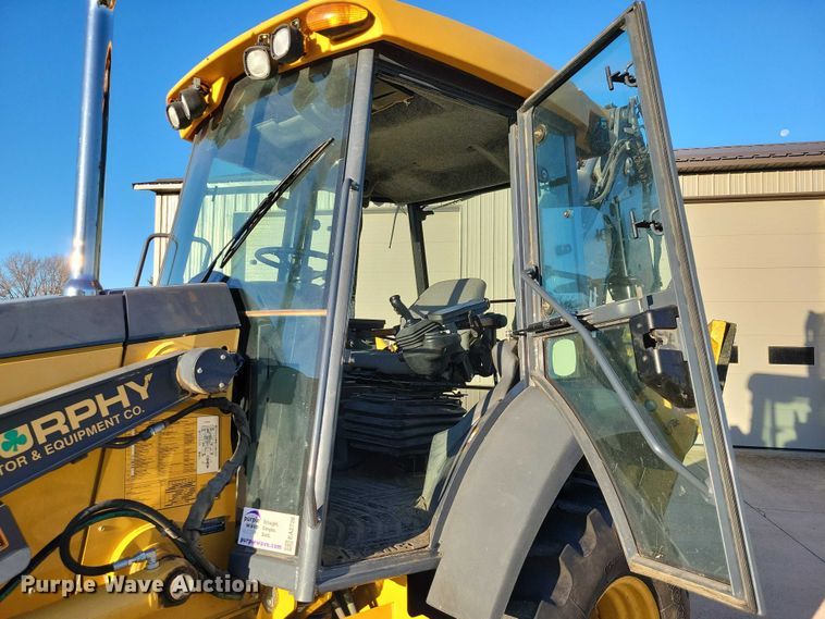image for item EA2726 2010 John Deere 310SJ TC backhoe