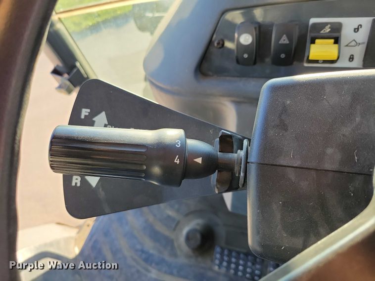 image for item EA2726 2010 John Deere 310SJ TC backhoe